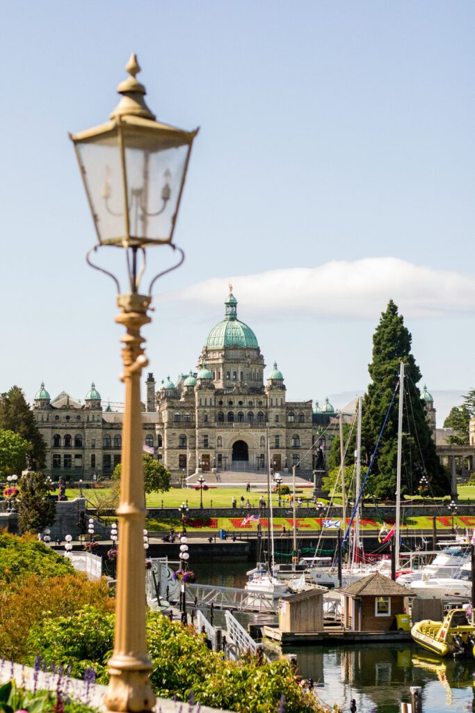 An image of the harbour front in Victoria, BC